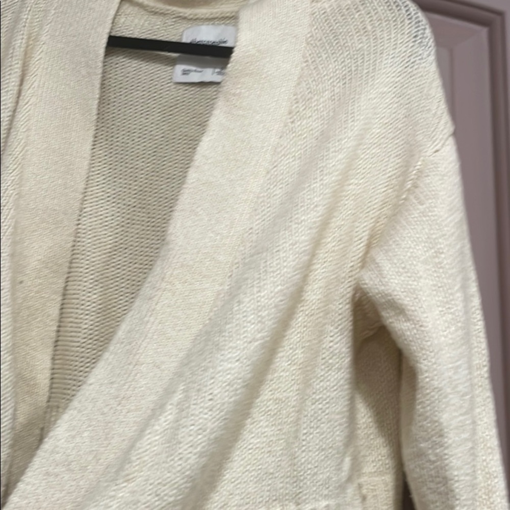 Cardigan - Picture 2 of 3